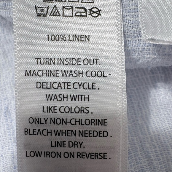 Tahari Soft Blue Crinkle Linen Oversized Cap Sleeve Button Down Top. Round Neck - Picture 9 of 11